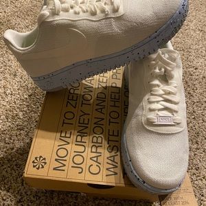 BRAND NEW!!! Size 10 Women’s Nike Shoes. White light blue.